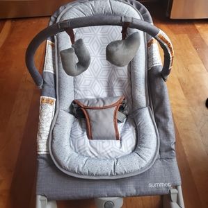 Summer 2-in-1 Baby Bouncer and Rocker Duo, in Heather Gray
